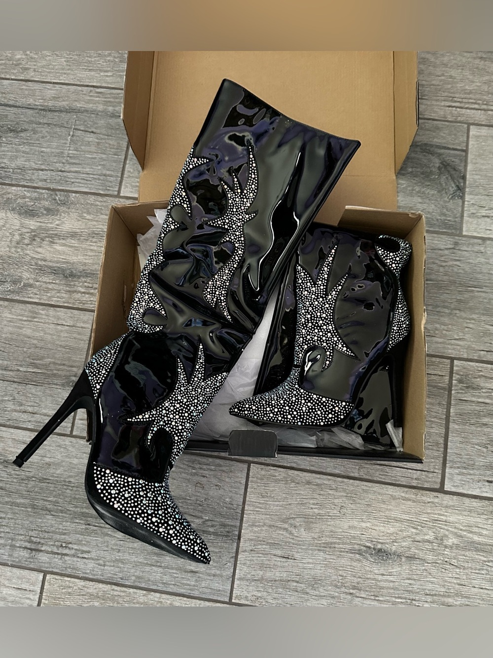 Fashion Nova Marie-9F Black Rhinestone Western Knee High Stiletto Boots Size 8